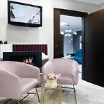 Queen Boutique Otel 4*