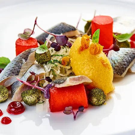 Hotel Queen Boutique 4*