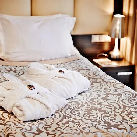 Queen Boutique Hotel