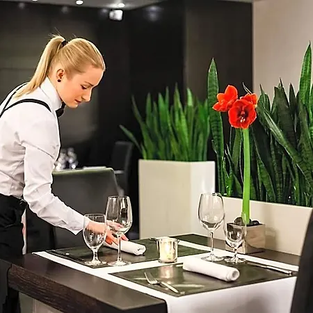 Queen Boutique Hotel
