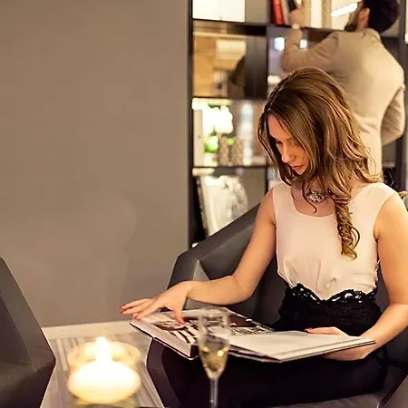 Queen Boutique 4*