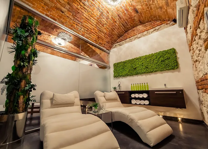 Queen Boutique Hotel