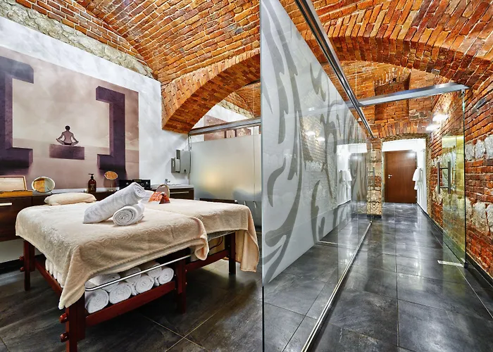 Hotel Queen Boutique 4*