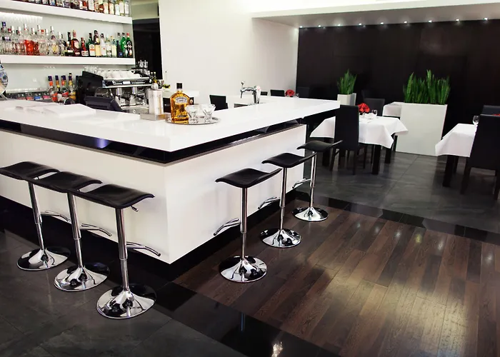 Queen Boutique Hotell 4*