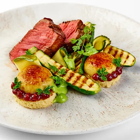 Hotel Queen Boutique 4*