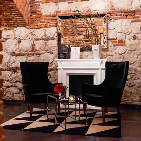 Отель Queen Boutique